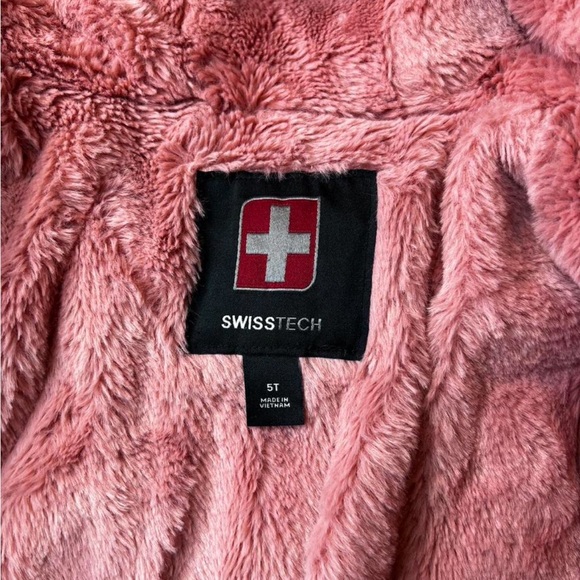 Swiss Tech Plush Pink Puffer Jacket - Picture 5 of 6